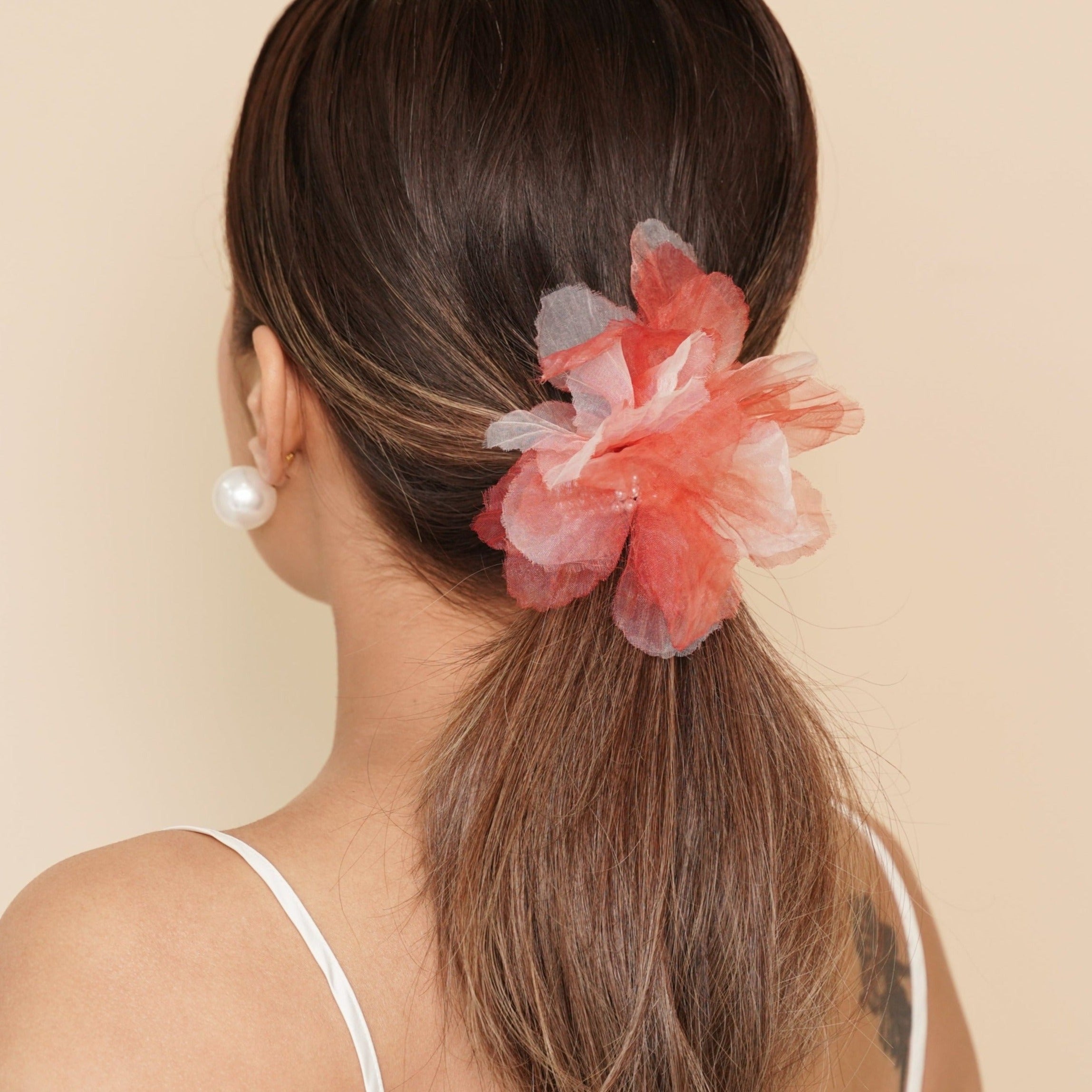 Pearl & Petal Hair Tie