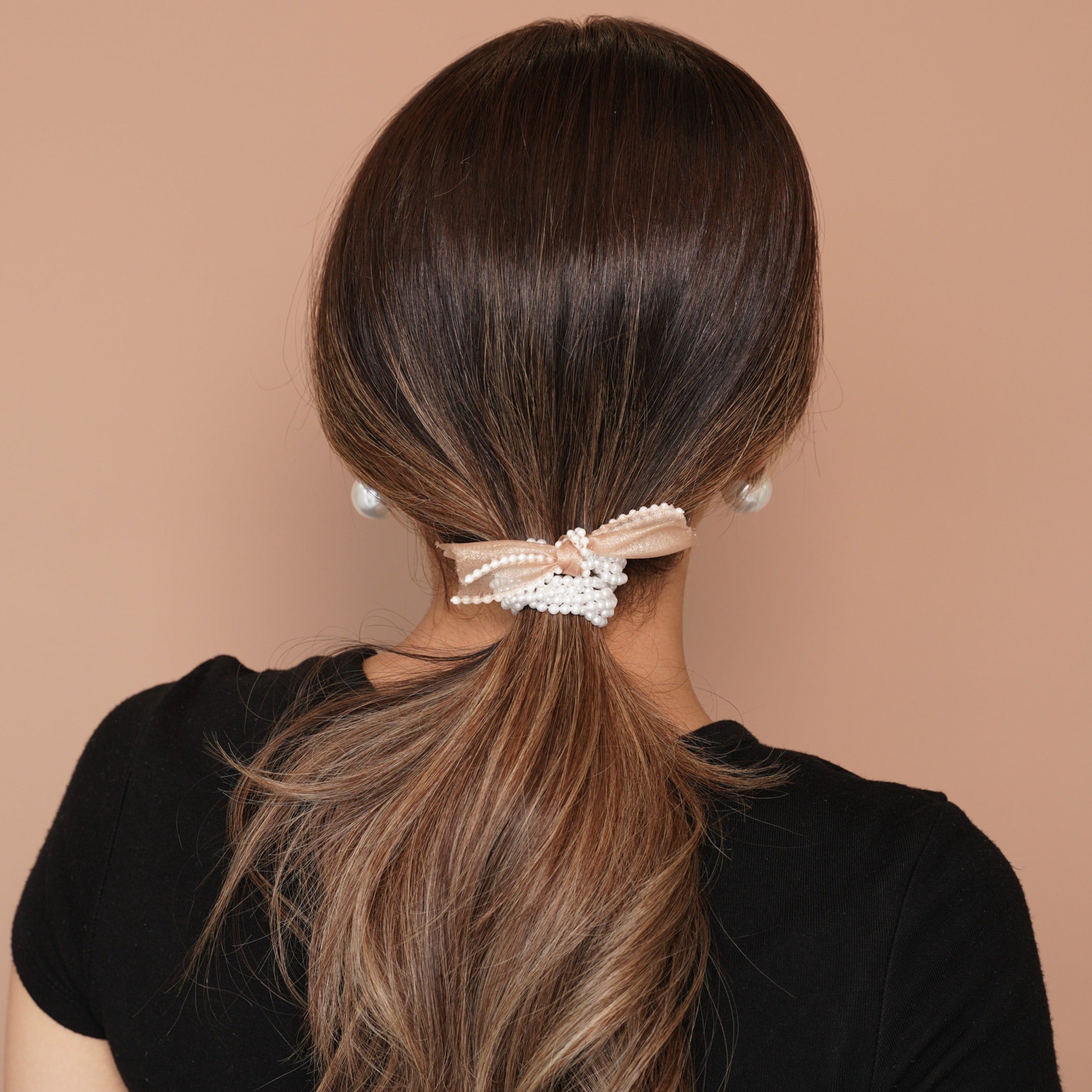 Classic Pearl Knot Hair Tie