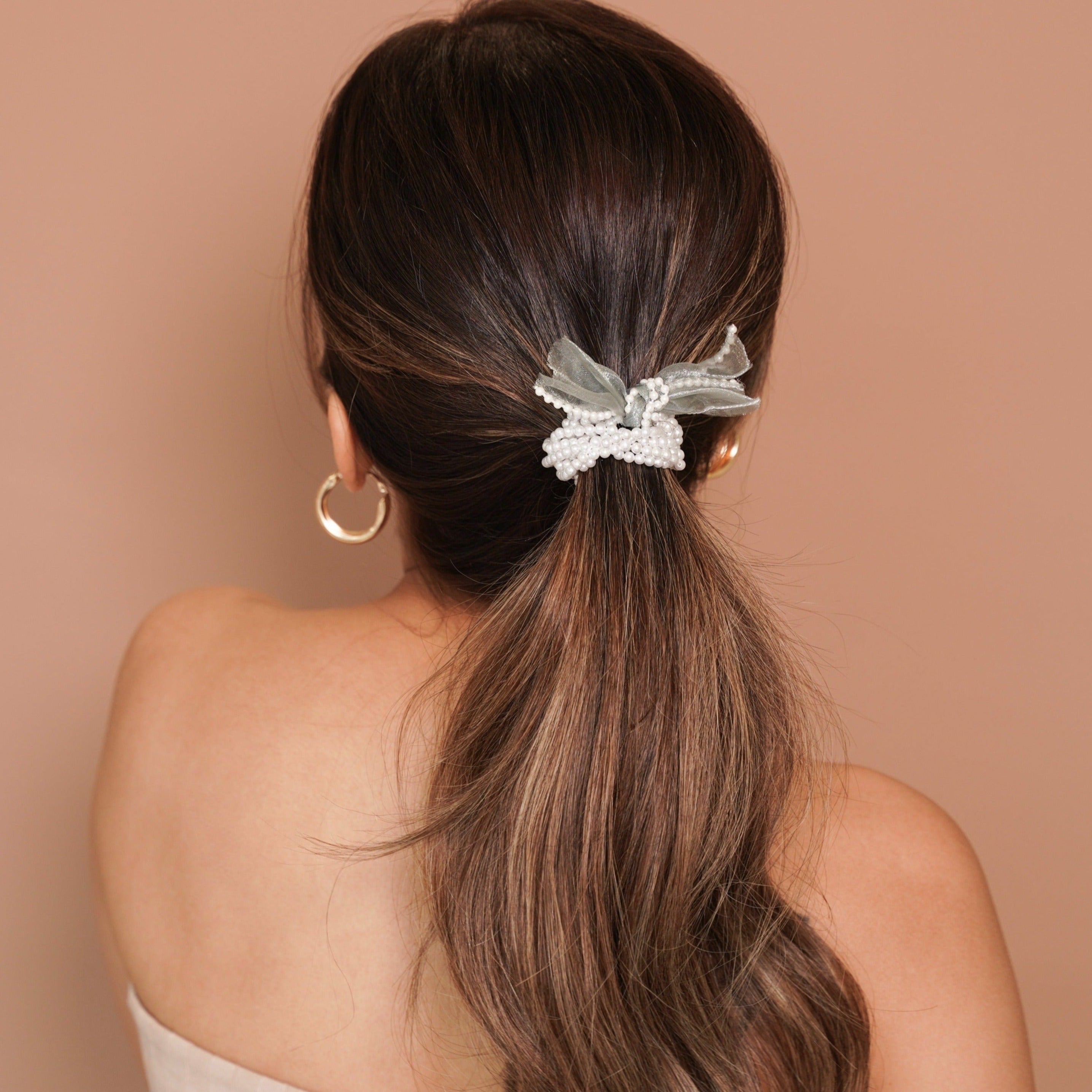 Classic Pearl Knot Hair Tie